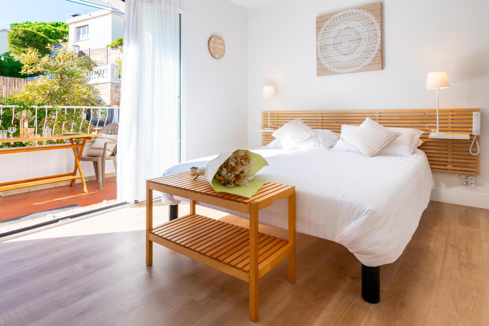 אנטיב Hotel & Studios Astor מראה חיצוני תמונה