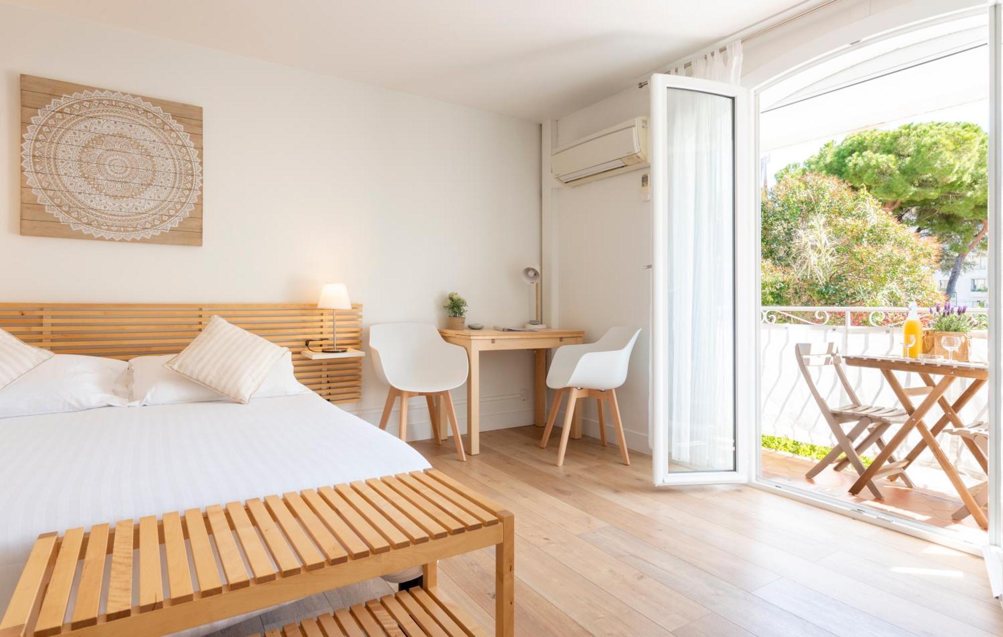 אנטיב Hotel & Studios Astor מראה חיצוני תמונה