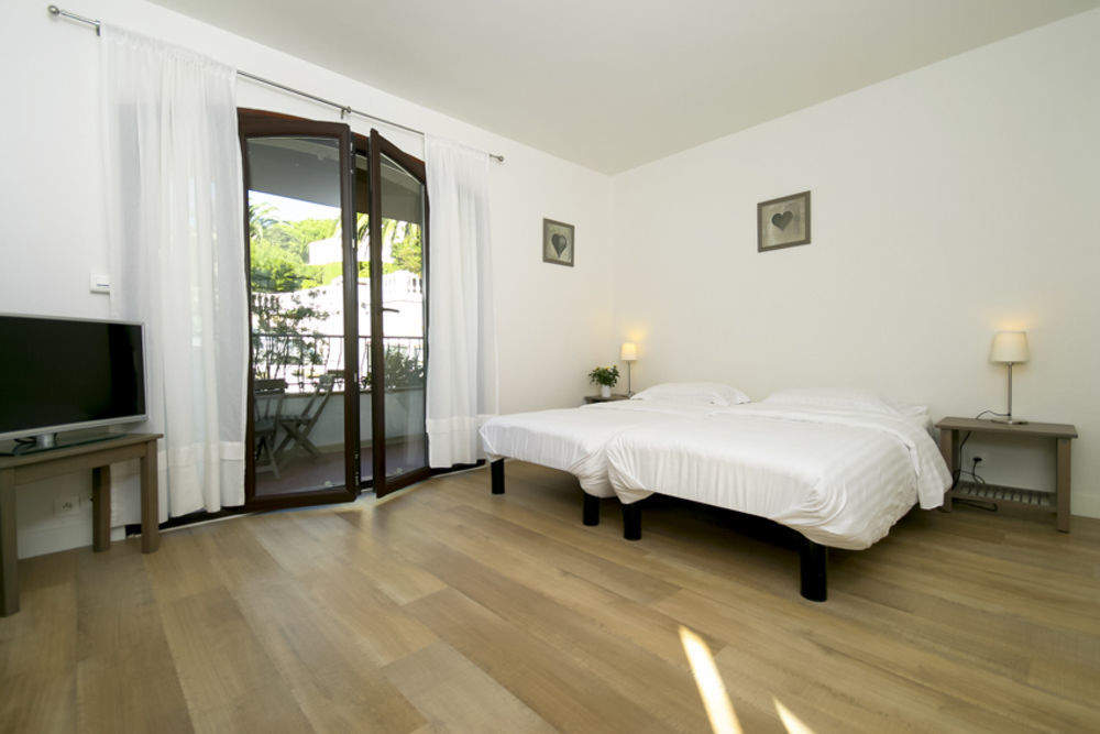 אנטיב Hotel & Studios Astor מראה חיצוני תמונה