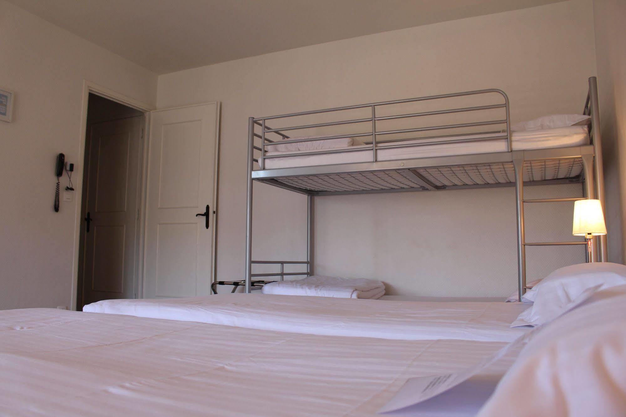 אנטיב Hotel & Studios Astor מראה חיצוני תמונה